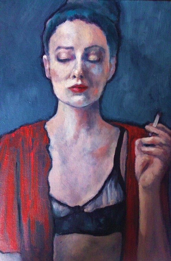 Portrait de femme en rouge sur fond bleu, peinture de Magali Roux-Roche